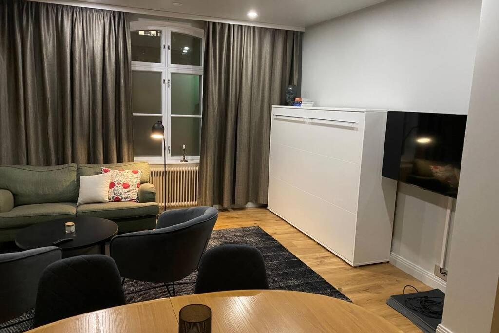 Luxury Apartment In The Center มิกเกลี ภายนอก รูปภาพ